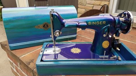 Still Stitching - Vintage Sewing Machines: Paint & Restoration Services Summary Christmas Ads, Sewing Online, Featherweight Sewing Machine, Sewing Machine Manuals, Sewing Machine Repair, Sewing Machine Reviews, Antique Sewing Machines, Japanese Sewing, Vintage Sewing Machine