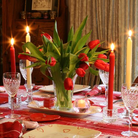 Have Recipes-Will Cook: Lynn’s Valentine Table Setting Assume Quotes, Valentines Table Centerpieces, Valentine Dinner Decorations, Cheap Table Decorations, Valentines Table, Elegant Table Decorations, Eye Movie, Simple Table Decorations, Couple Winter