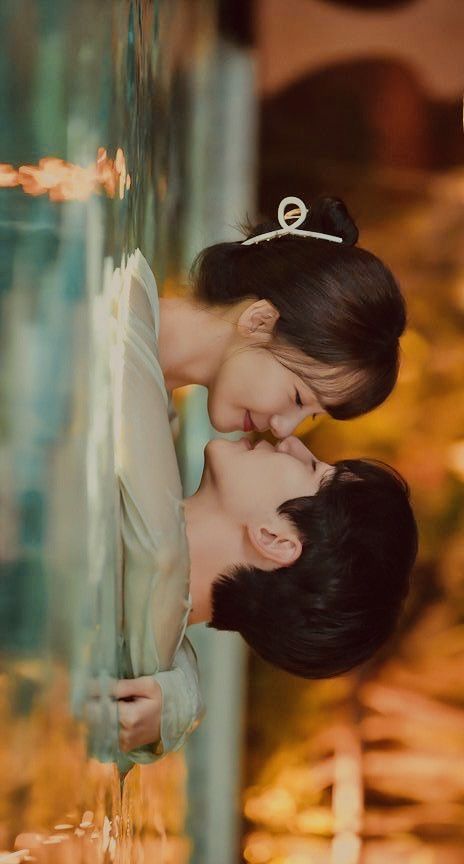 #kdrama #kingtheland #romance #comedy #couple #yoona #leejunho #aesthetic #wallpaper Hotel King Kdrama, King The Land Wallpaper, Pretty Movie, Korean Couple Photoshoot, Swimming In The Ocean, Hotel King, Drama School, Kdrama Funny, Romance Comedy