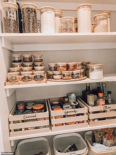 Mum's mesmerised by woman's incredibly organised kitchen drawer - | Daily Mail Online Pantry Organization Hacks, Kitchen Cupboard Organization, Pantry Organisation, Pantry Remodel, House Organisation, Deco Studio, Kitchen Organization Pantry, Kitchen Organisation, Kitchen Pantry Design