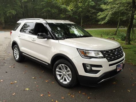 2016 Ford Explorer review 2016 Ford Explorer, Ford 2016, Hummer Cars, Mom Car, Cars Usa, Jeep Cars, Family Car, Car Ford, Ford Motor Company