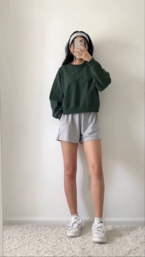 Comfy Korean Outfits Lazy, Lazy Days Outfits, Normcore Outfit Women, Korean Lazy Outfit, Ootd For Short Girl, Normcore Style Outfits, Fitsandbits Outfits, Summer College Outfits, Normcore Aesthetic