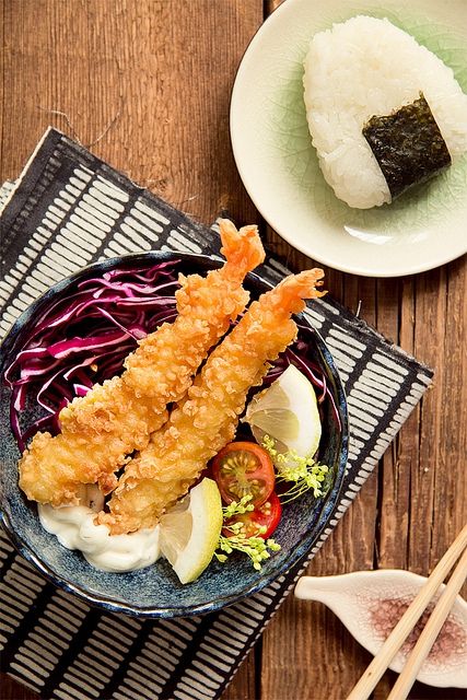 Ebi tempura by Machita Martinez Japanese Food Menu, Ebi Tempura, Resep Seafood, Exotic Food, Japanese Dishes, Japan Food, Tempura, Beignets, Food Menu