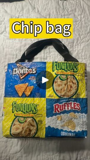 Diy Bling Purse Ideas, Potato Chip Bag Crafts, Bags Made From Recycled Materials, Goth Bag, Plastic Bag Crafts, Chip Packaging, Recycled Bags, Recycled Plastic Bags, Craft Decorations