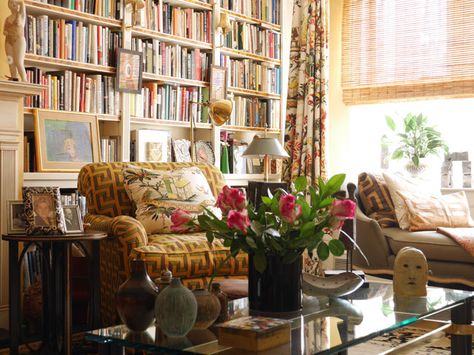 Vogue House, Modern Cottages, English Country House Style, Elegant Dining Room, English Country House, Green Interiors, Country Style Homes, World Of Interiors, Traditional Interior