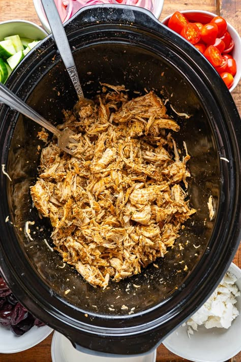 Chicken Shawarma Slow Cooker, Schwarma Chicken Slow Cooker, Swarma Chicken Crockpot, Chicken Schwarma Crockpot Shawarma, Slow Cooker Chicken Gyros, Slow Cooker Chicken Shawarma, Chicken Schwarma, Thai Mad, Shawarma Seasoning