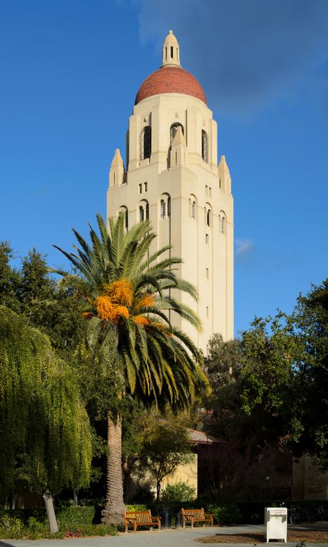 Gigabytes of history - A quick trip to Palo Alto. Stanford California, Garden Court, California Aesthetic, Red Cottage, Dream College, Menlo Park, Stanford University, Blue Stars, Four Seasons Hotel