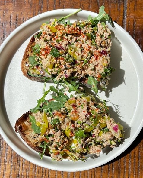 Tuna Salad on Burrata Toast - by Carina Wolff Burrata Sandwich, Burrata Toast, Tuna Salad Ingredients, Open Faced Sandwich, Tuna Salad Recipe, Canned Tuna, Tuna Salad, Hearty Meals, Arugula