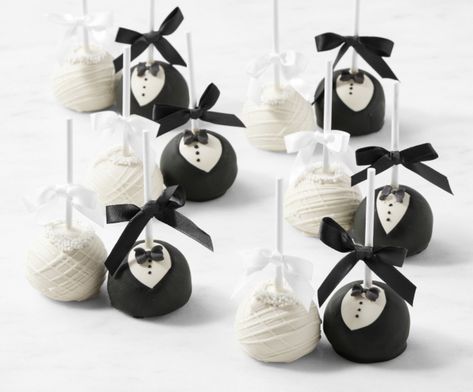 Bride And Groom Cake Pops, White Engagement Party, Engagement Party Diy, Engagement Party Games, Black And White Wedding Cake, Black And White Wedding Theme, Wedding Cake Pops, Black Wedding Cakes, Groom Cake