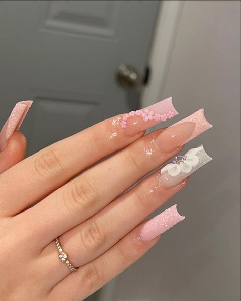 Pink Quince Nails Short, Quince Pink Nails, Trending Acrylic Nails Square, Quince Food Ideas, Quince Nails Short, Pink Quince Nails, Short Quince Nails, Quince Makeup, Quince Planning