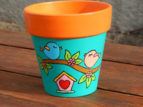 Macetas Clay Pot Projects, Flower Pot People, Plant Pot Design, Diy Pottery Painting, Pot Painting, Flower Pot Art, Terra Cotta Pot Crafts, Painted Pots Diy, Painted Plant Pots