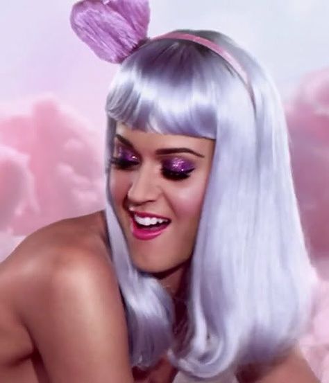 Katy Perry Make-Up California Gurls California Gurls Katy, Katy Perry California Girls, Katy Perry Halloween Costume, Katy Perry Halloween, Katy Perry California, Katy Perry Makeup, Music Video Makeup, Katy Perry Costume, Katy Perry Wallpaper