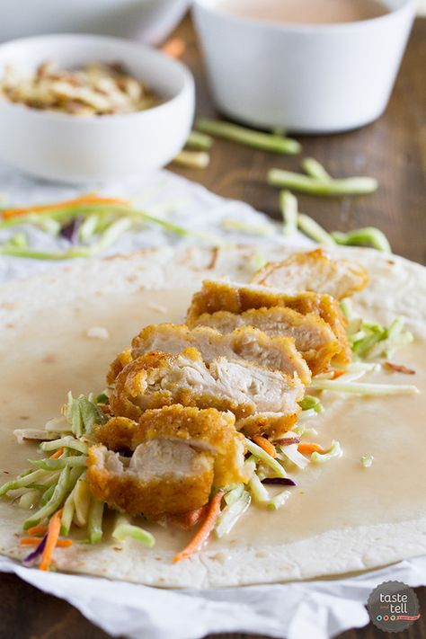 A salad in a tortilla! These Honey-Sesame Chicken Salad Wraps are a great idea for an easy weeknight dinner, and are a great way to get the kids to eat their salad! Chicken Salad Wrap, Honey Sesame Chicken, Dinner Sandwiches, Making Lunch, Chicken Broccoli, Chicken Recipes Casserole, Easy Weeknight Dinners, Healthy Chicken, Healthy Chicken Recipes