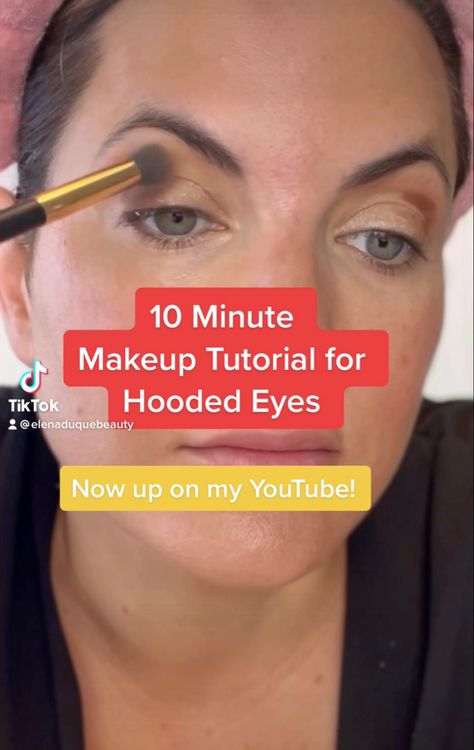 Quick full face makeup tutorial focusing on how to apply eyeshadow if you have hooded eyes. Hooded eye eyeshadow, hooded eye hacks. How To Apply Eyeshadow For Hooded Eyes Tutorials, How To Apply Eyeshadow To Hooded Eyelids, Applying Eyeshadow To Hooded Eyes, How To Put On Eyeshadow For Hooded Eyes, Hooded Eye Everyday Makeup, Minimal Eye Makeup For Hooded Eyes, Eye Makeup Techniques For Hooded Eyes, Beginner Makeup Looks Eyeshadows, Neutral Eye Makeup Hooded Eyes