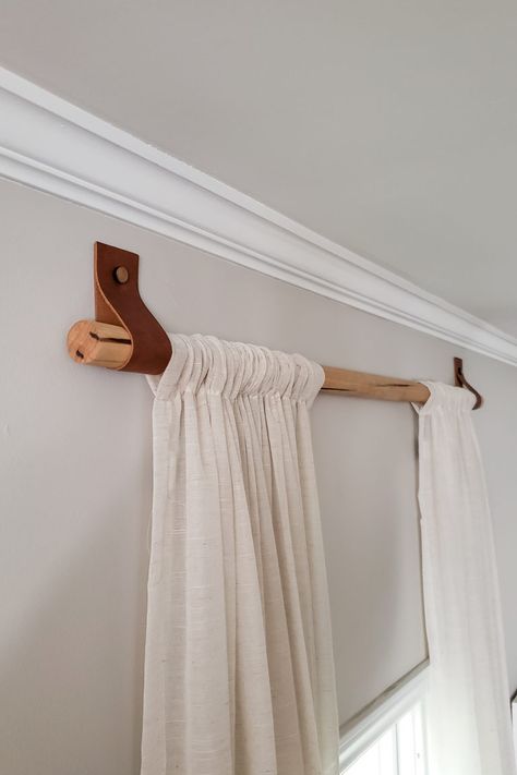 Wood Curtain Rods, Diy Curtain Rods, Wood Curtain, Bohemian Bedroom, Design Del Prodotto, Diy Curtains, Curtain Rod, Diy Wood, Comfort Zone