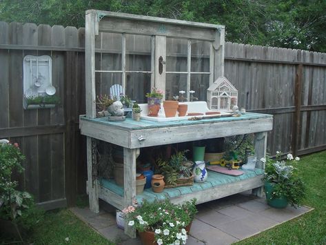 Potting Bench update | I am really enjoying my potting bench… | Donna Callaway | Flickr Diy Garden Sink, Rustic Potting Benches, Planting Bench, Potting Benches Diy, Potting Bench With Sink, Potting Bench Ideas, Potting Bench Plans, Outdoor Potting Bench, Potting Benches