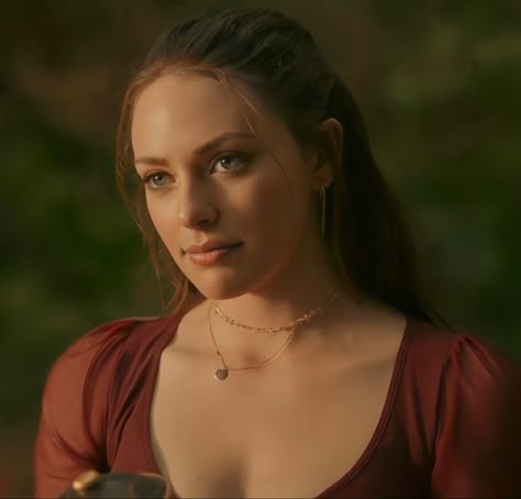 Legacies Hope Mikaelson, Legacies Hope, Hope Mikaelson Icons, Danielle Russell, Hayley And Klaus, Ashley Rickards, Daniella Rose, My Father's Daughter, Legacy Tv Series