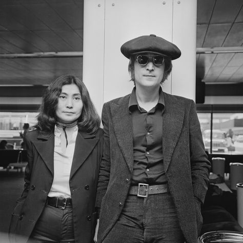 Yoko Ono Will Receive Songwriting Credit On John Lennon’s “Imagine” http://www.stereogum.com/1946972/yoko-ono-will-receive-songwriting-credit-on-john-lennons-imagine/news/?utm_campaign=crowdfire&utm_content=crowdfire&utm_medium=social&utm_source=pinterest John Lennon And Yoko Ono, London Airport, John Lennon Yoko Ono, John Lennon And Yoko, Imagine John Lennon, Linda Mccartney, Disco Era, Yoko Ono, Celebrity Travel