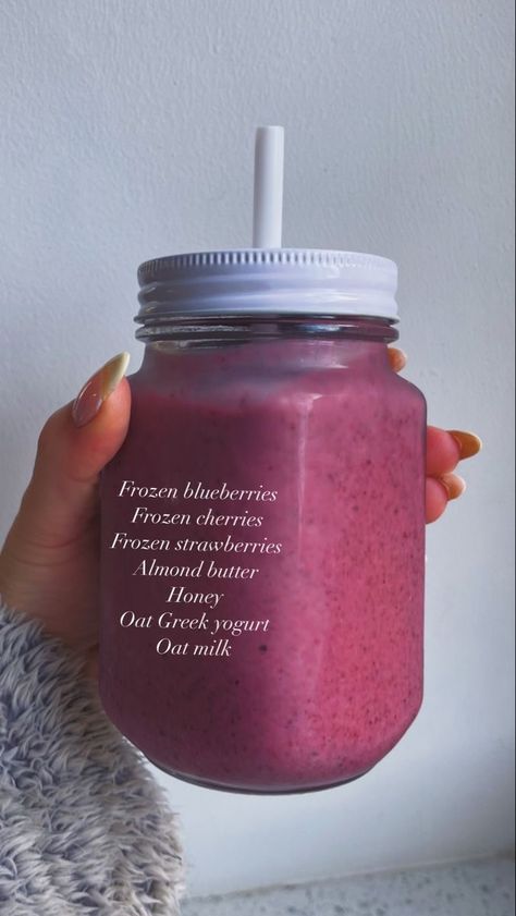 Recipes Healthy Breakfast, Aesthetic Health, Smoothie Ideas, Fruit Smoothie Recipes Healthy, Easy Healthy Smoothies, Smoothie Recipes Healthy Breakfast, Smoothie Healthy, Smoothie Drink Recipes, Healthy Food Inspiration