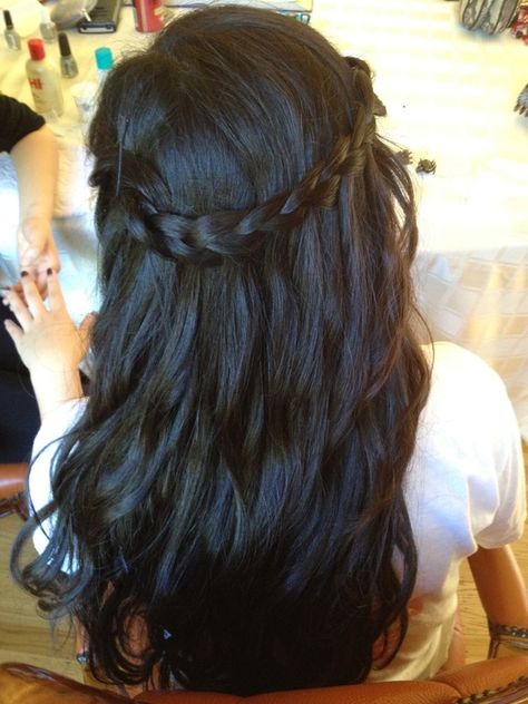 Waterfall braid with curls Waterfall Braid Curls, Curls Black Hair, Waterfall Braid With Curls, Braid Curls, Curled Hair With Braid, Waterfall Braid Hairstyle, Gorgeous Braids, Waterfall Braid, Long Black Hair