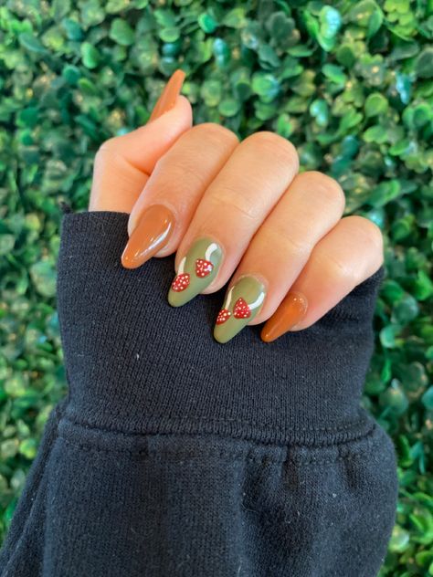 Mushroom Almond Nails, Champagne Quince Nails, Acrylic Nails Mushroom, Short Mushroom Nails, Green Mushroom Nails, Quince Nails Almond, Electric Forest Nails, Fairy Acrylic Nails, Almond Nails With Initial