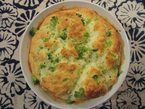 Broccoli Souffle, Souffle Recipes Easy, Cheese Souffle Recipes, Recipe For Broccoli, Souffle Recipes, Low Carb Veggies, Fresh Broccoli, Broccoli Casserole, Broccoli Recipes