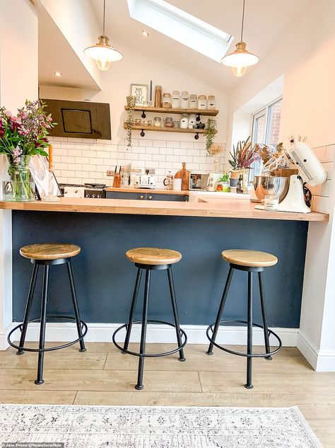 Breakfast Bar Kitchen Ideas, Kitchen With Bar Counter, Wooden Kitchen Bar, Breakfast Bar Ideas, Blueberry Croissant, Kitchen Bar Lights, Large White Tiles, Blue Cupboards, Industrial Boho