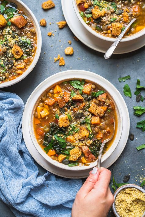 Learn how to make this easy and cozy soup recipe with just a handful of simple ingredients and less than an hour of your time. It perfect for the winter months so dang good! Plus, it's vegan! #vegan #souprecipe #wintersoup #sweetsimplevegan #sweetpotato #lentil #lentilsoup #kalesoup #veganrecipe #glutenfree #easyrecipe Kale Sweet Potato Soup, Potato Lentil Soup, Lentil Kale, Sweet Potato Lentil Soup, Easy Sweet Potato, Cozy Soup, Vegan Mashed Potatoes, Vegan Lentil Soup, Vegan Lentil