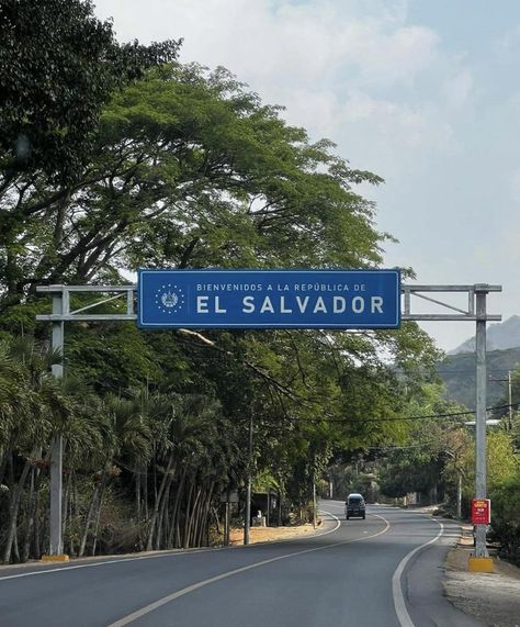 El Salvador Aesthetic, Salvador Aesthetic, El Salvador Culture, El Salvador Travel, Vision Board Themes, Dream Vision Board, Night Scenery, Dance Workout Videos, Vision Board Inspiration