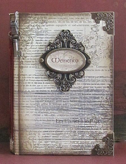 Book Repurpose, Melissa King, Futurisme Retro, Journal Idea, Art Journal Cover, Altered Book Art, Journal 3, Bookmaking, Black Book