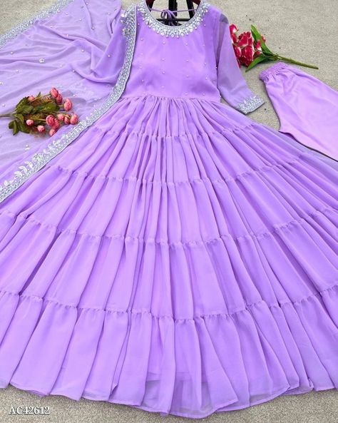 Lavender Colour Gown, Anarkali Frock Design, Lavender Color Dress, Black Maxi Dresses, Long Skirt Top Designs, Lavender Colour, Combination Dresses, Eid Dress, Suit Styles