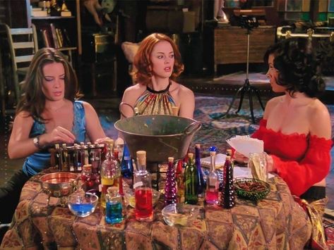 The Coven Outfits, Charmed 1998 Aesthetic, 90s Witch, Charmed Tv Show, Teen Witch, Charmed Tv, Holly Marie, Witch Magic, Season Of The Witch