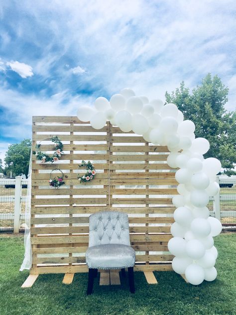 Wood Pallet Bridal Backdrop Bridal Shower Pallet Backdrop, Pallet Background, Pallet Background Backdrops, Pallet Backdrops, Pallet Backdrop With Balloons, Wood Pallet Backdrop, Pallet Picture Backdrop, Pallet Backdrop Birthday, Pallet Wedding Decor