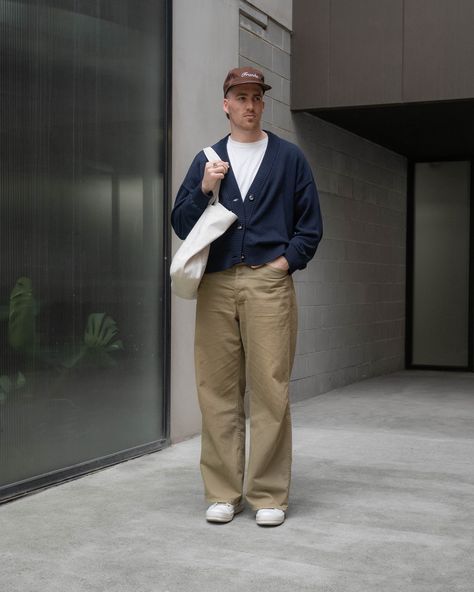 🫐 Hat - @lazyfranks Tee - @uniqloau Cardigan - @ashajasper Rings - @donduciel.co Trousers - @bareknucklesco Tote - @ashajasper Shoes - @rickowensonline What do you think? 💭 Follow @joshuadaniher for more outfit ideas and men’s fashion/lifestyle content. Lazy Style Outfits, Men’s Cardigan, Cardigan Outfits Men, Men’s Cardigan Outfit, Men Cardigan Outfit, Mens Cardigan Outfit, Cardigan Outfit Men, Cropped Knit Cardigan, Lazy Style