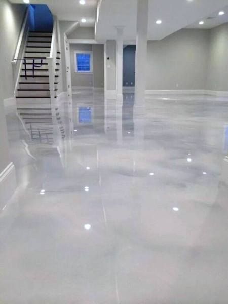 Epoxy Floor Basement, Epoxy Concrete Floor, Painting Basement Floors, Basement Flooring Options, Garage Boden, Concrete Epoxy, Metallic Epoxy Floor, Garage Floor Coatings, Concrete Stained Floors