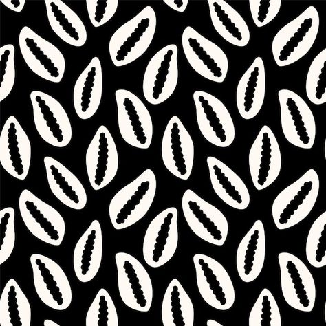 Vector seamless pattern beige seashells ... | Premium Vector #Freepik #vector #seashell #shell #marine-pattern #seamless Background Sea, Logo Outline, Seashells Patterns, Black Future, Colorful Apartment, Seashell Print, Beach Illustration, African Designs, Minimalist Pattern