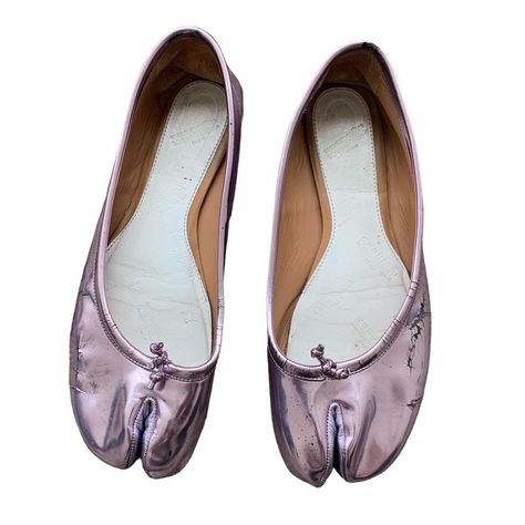 Slip-on Synthetic Ballet Flats, Miu Miu Ballet Flats Pink, Slip-resistant Synthetic Ballet Flats, Maison Margiela Tabi Ballet Flats, Slip-on Synthetic Ballet Flats With Bow, Pink Ballet Flats, Metallic Pink, Ballet Flats, Super Cute