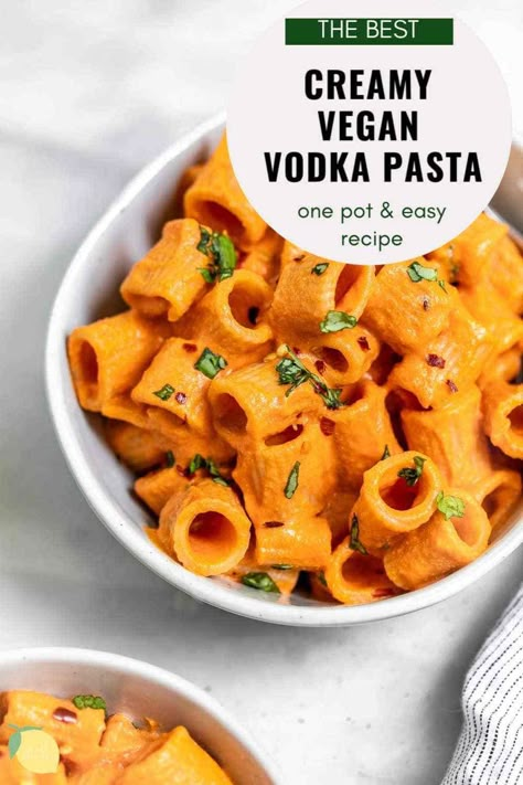 Vegan Vodka Pasta, Vegan Vodka Sauce, Salmon Crispy, Vodka Sauce Pasta, Vodka Sauce Recipe, Maple Glazed Salmon, Vegan Pasta Dish, Dairy Free Pasta, Vodka Pasta