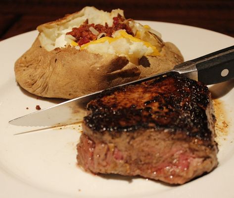 Longhorn Steakhouse Grilled Loaded Baked Potato Recipe - Longhorn Steakhouse Recipes Steakhouse Mashed Potatoes, Sliced Baked Potatoes, Longhorn Steakhouse Recipes, Baked Potato Recipe, Loaded Potatoes, Steakhouse Recipes, Baked Potato Slices, Sweet Potato Recipes Baked, Longhorn Steakhouse