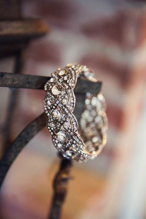 spectacular vintage diamonds wedding engagement rings Wedding Ring Images, Fine Engagement Rings, Rose Gold Engagement Ring Vintage, Vintage Wedding Jewelry, Wedding Engagement Rings, Wedding Rings Halo, Wedding Rings Solitaire, Princess Cut Engagement Rings, Simple Engagement Rings