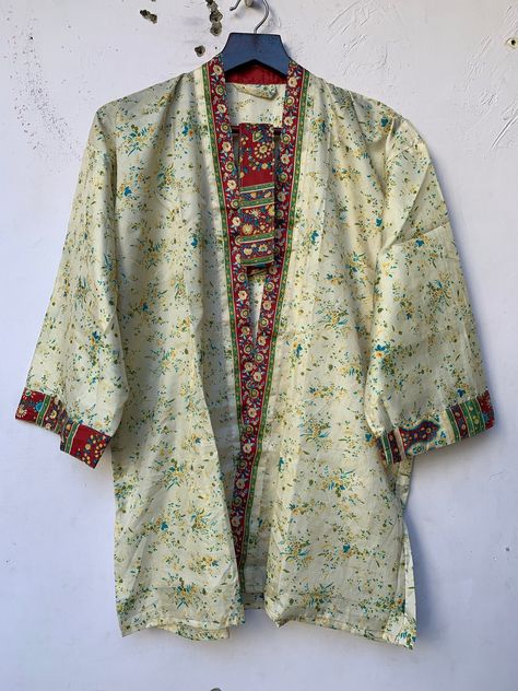 Kimono Short Robe, Women's clothing, Recycled Sari Kimono robe, Vintage Silk kimono, Pure Silk Bathrobe, silk kimono, Silk Robe, Nightwear, by KGNCRAFT on Etsy Beach Party Wear, Silk Bathrobe, Kimono Online, Silk Robe Long, Bridal Kimono, Printed Kimono, Bohemian Kimono, Kimono Vintage, Silk Kimono Robe