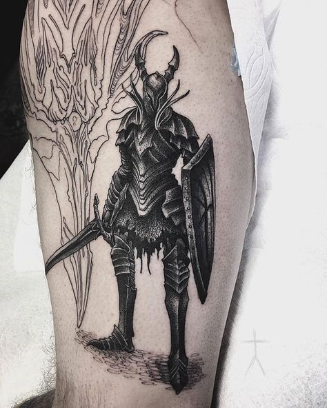 Black Knight Tattoo, Black Knight Dark Souls, Tattoo Satanic, Salem Massachusetts October, Cult Tattoo, Souls Tattoo, Dark Souls Tattoo, Dark Souls Concept Art, Liberty Tattoo