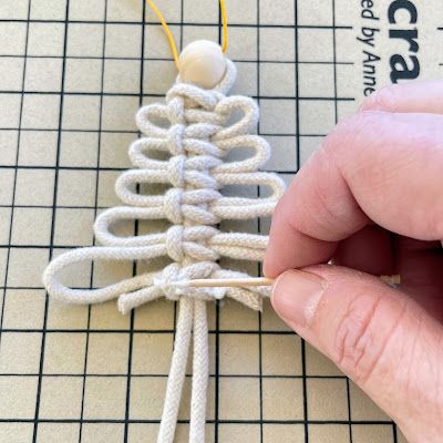 Macrame Christmas Tree Ornament, Macrame Tree Ornament Diy, Macrame Tree Garland Diy, Macrame Square Knot, Wire Ornaments, Macrame Plant Hanger Patterns, Macrame Knots Tutorial, Candy Cane Ornament, Macrame Wall Hanging Diy