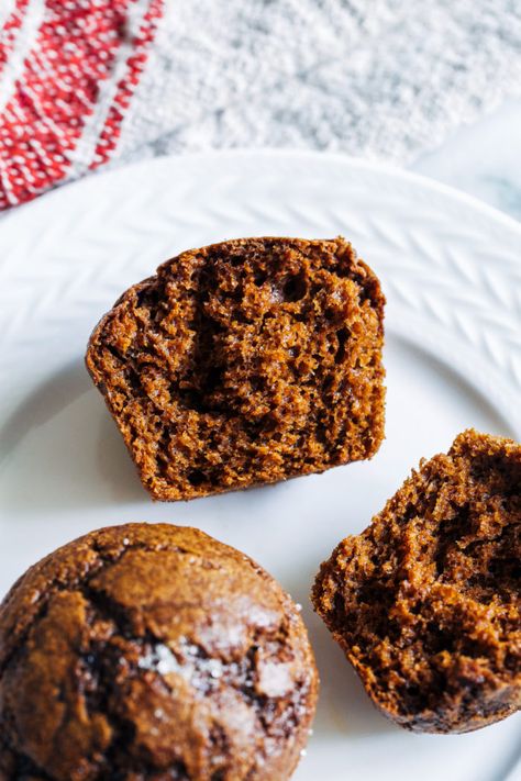 Healthy Flourless Gingerbread Muffins - Making Thyme for Health Flourless Muffins, Fluffy Muffins, Gingerbread Muffins, Gluten Free Muffins, Healthy Muffins, Chocolate Muffins, Healthy Sweets, Gluten Free Baking, Gluten Free Desserts