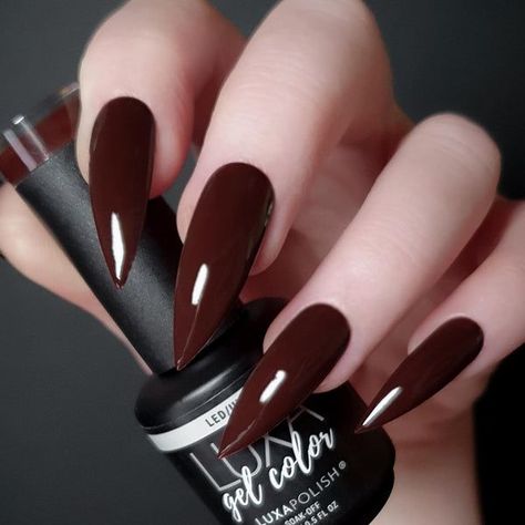 Vamp Nails, Two Sides To Every Story, Red Gel Nails, Vintage Nails, Gothic Nails, She Knows, Gel Nail Designs, Simple Nail Designs, Classy Nails