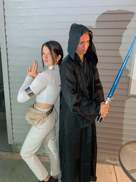 Padme Amidala Halloween, Padme And Anakin Costume, Anakin Skywalker And Padme, Anakin Costume, Padme Costume, Starwars Cosplay, Star Wars Halloween Costumes, Character Halloween Costumes, Diy Couples Costumes