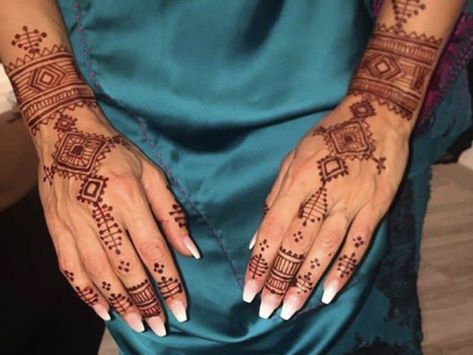 Algerian Henna Designs, Algerian Henna, Henna Inspo, Traditional Henna, Latest Simple Mehndi Designs, Simple Mehndi Designs, Bridal Henna, Mehendi Designs, Libya