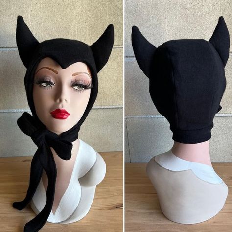 Pinup Devil Costume, Devil Bonnet Pattern, Retro Halloween Costume Ideas, Vintage Bat Costume, Bat Bonnet, Devil Inspired Outfit, Pin Up Halloween Costume, Vintage Devil Costume, Crochet Halloween Costumes