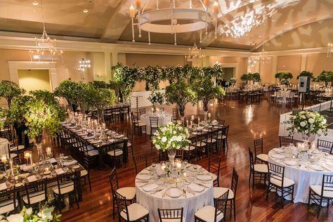 Atlanta History Center Wedding, Porcelain Wedding, Wedding Questions, Greenery Centerpiece, Southern Traditional, Minimalist Wedding Decor, Aspen Wedding, Garden Wedding Reception, May Weddings