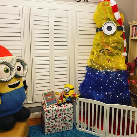 Minion Elf On The Shelf, Bluey Themed Elf On The Shelf, Minion Banana Elf On The Shelf, Elf On The Shelf With M&ms, Elve On A Shelf Ideas, Elf On Shelf Memes Funny, Elf On The Shelf, Elf